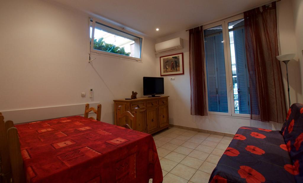 Appartement Les Clematites Ментона Екстериор снимка